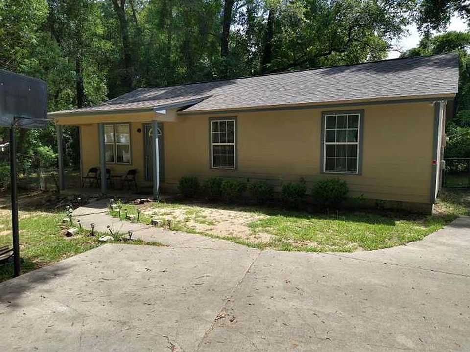 1st image of 1327 Blossom Cir