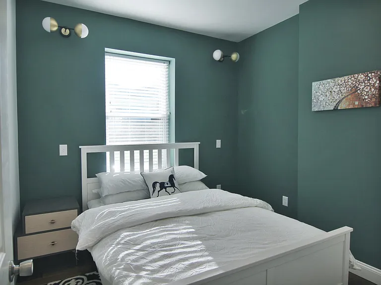 3613 Warren St — Photo 4