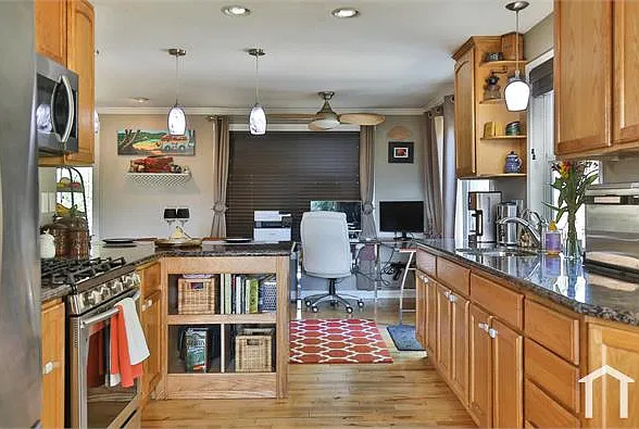 3 bed, 1940 sqft, $4,600 — Photo 4