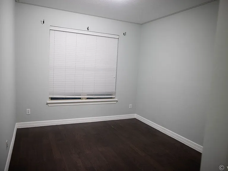 907 Appalachian Dr — Photo 11