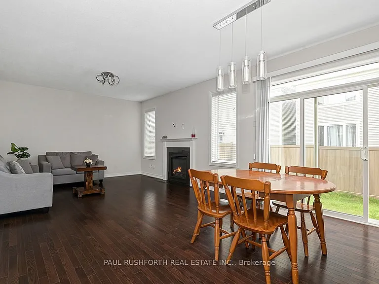 54 Moonbeam St — Photo 7