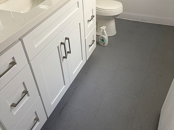 4th image of 5257 Willowcrest Ave #103