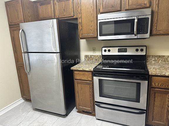 4th image of 2404 Gallery View Dr