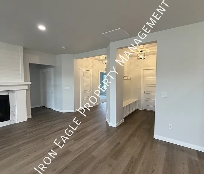 8332 E Presley Ct — Photo 5
