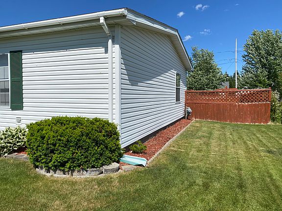 5th image of 470 W Brege Dr