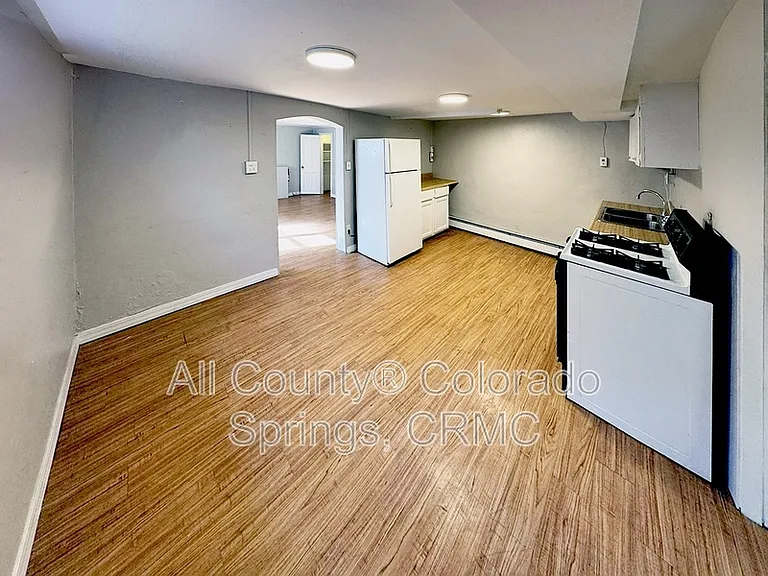 1632 W Kiowa St #5 — Photo 8