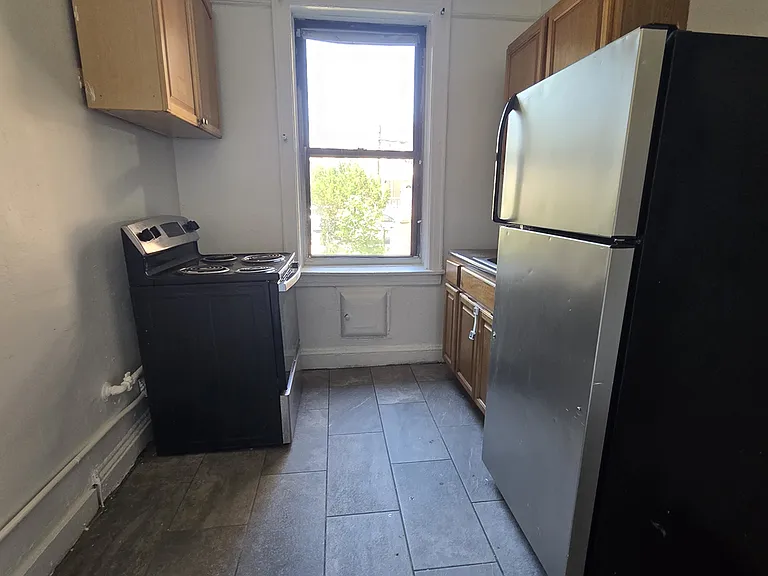 13832 90th Ave #A6 — Photo 1