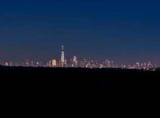 10 Friar Tuck, Summit, NJ 07901