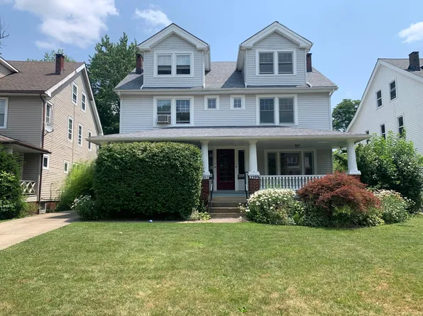 2399 Woodmere Dr, Cleveland, OH 44106