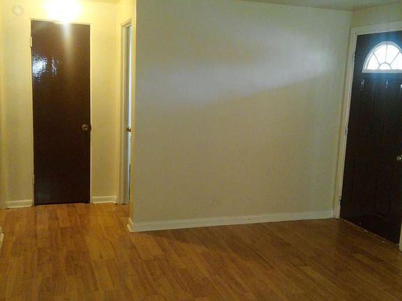 5th image of 8109 S King Dr Floor 2