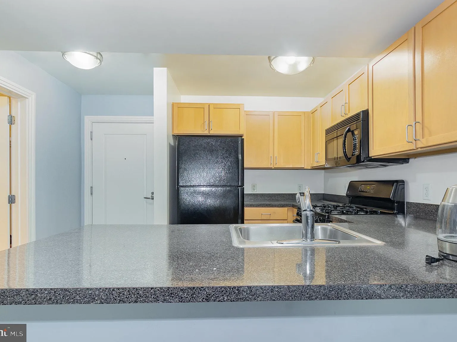 Potomac Place Tower — Photo 4