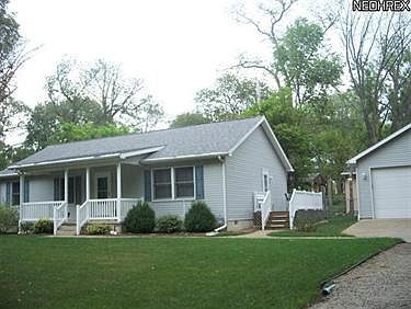 1st image of 2417 S Oak Knoll Dr