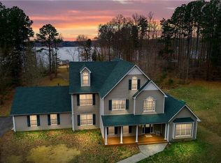 707 Point Dr, Mineral, VA 23024
