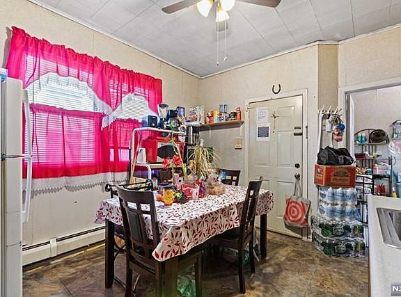 4th image of 61 Terhune Ave