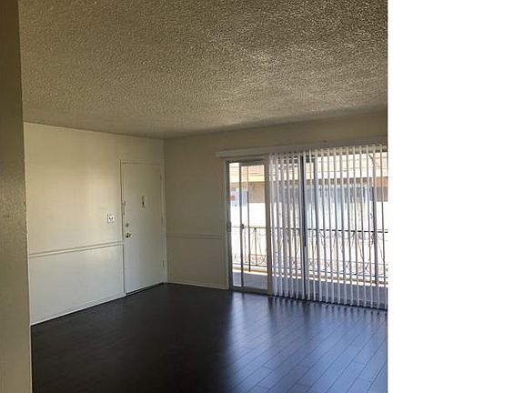 5th image of 11611 Menlo Ave