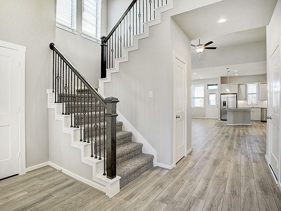 3rd image of 24926 Via Arabella Ln