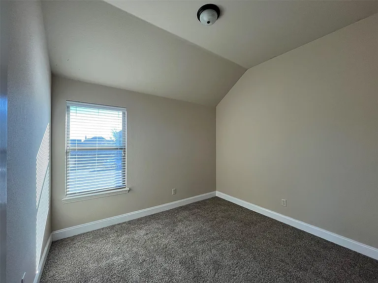 3826 Hyde Park Dr — Photo 24