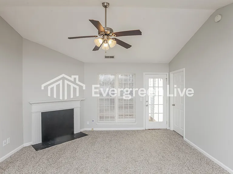 6 Danrock Ct — Photo 5