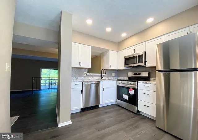 820 Joshua Tree Ct — Photo 14