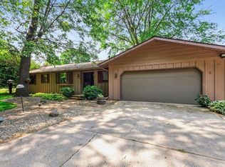 144 Dogwood Dr, La Porte, IN
