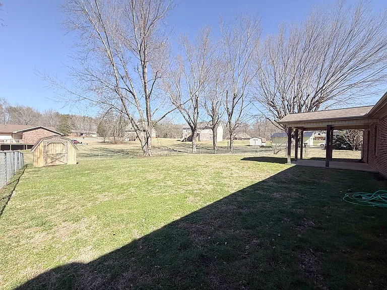 325 Petite Dr — Photo 25