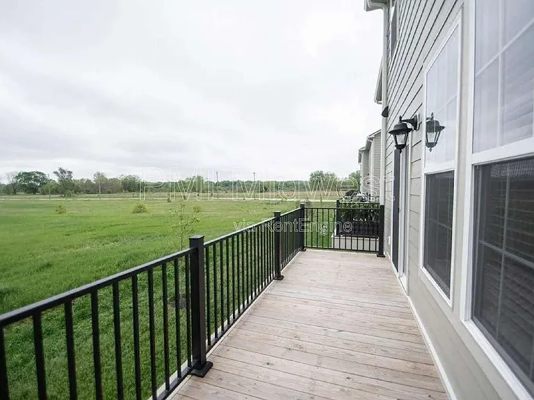 7276 Zanesville Rd — Photo 16