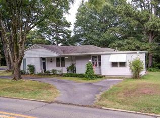 710 Oak St, Morrilton, AR 72110