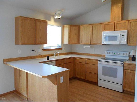 2nd image of 1405 Jesica Dr