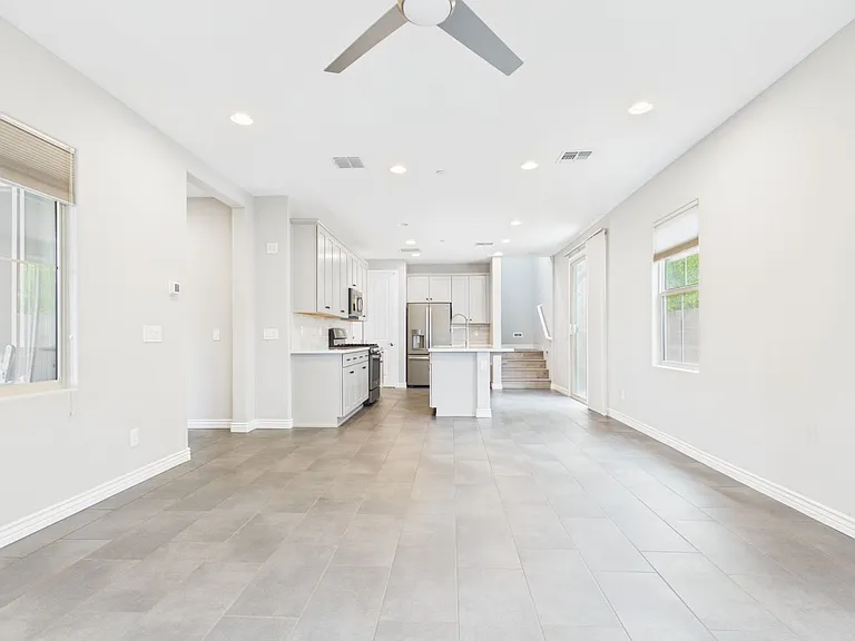 7001 E Portland St — Photo 13