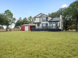 229 Twin Lakes Dr, Sutherland Springs, TX 78161