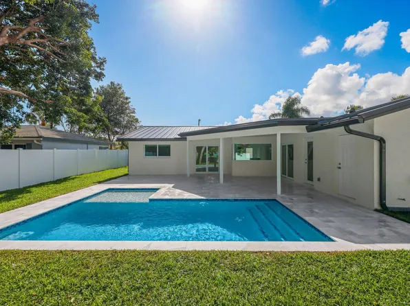 979 NW 8th Street, Boca Raton, FL 33486