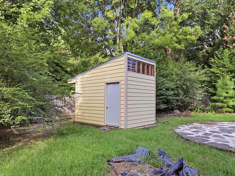 116 Janet St — Photo 21