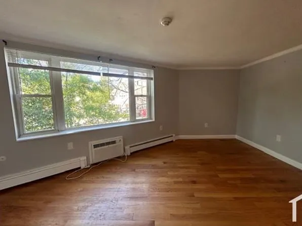 36 Bigelow St, Quincy, MA 02169