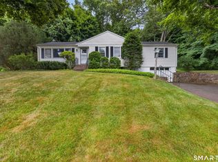 44 Roslyn Drive, Cheshire, CT 06410