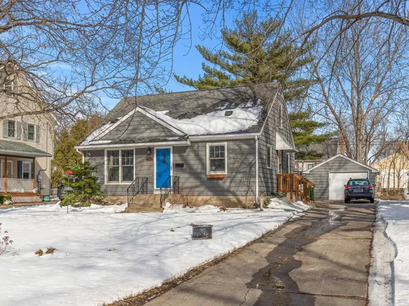 4524 Halifax Ave N, Robbinsdale, MN 55422