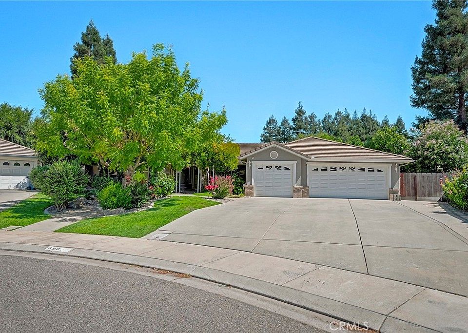 1st image of 686 Mockingbird Ct