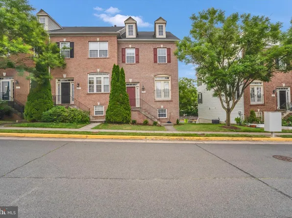 4579 Derring Ln, Fairfax, VA 22030