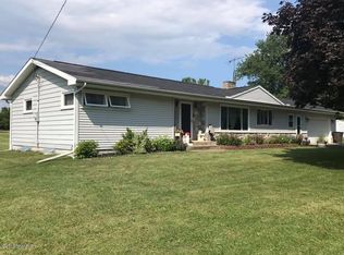 1320 E Reading Rd, Hillsdale, MI 49242