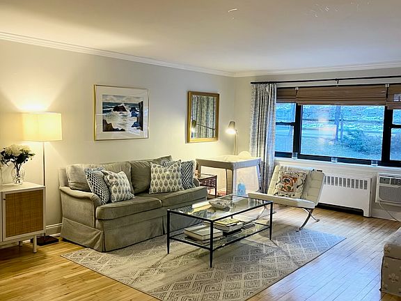 125 A2 2 bed 2 bath living room