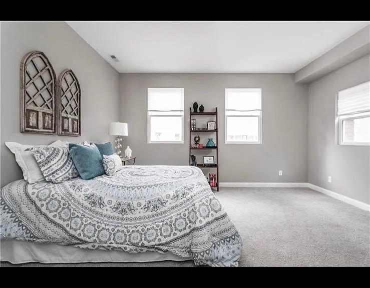 829 S Randolph St — Photo 10