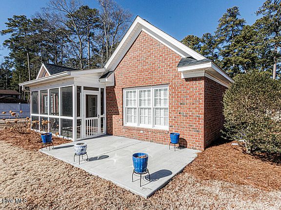 4th image of 205 Dover Road