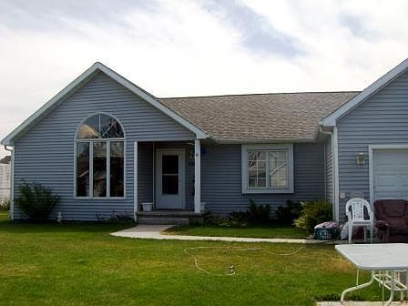 1st image of 1002 Silverbow Ave