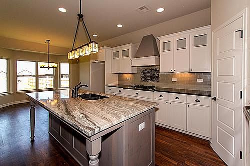 5th image of 2438 S Narcissus Ct