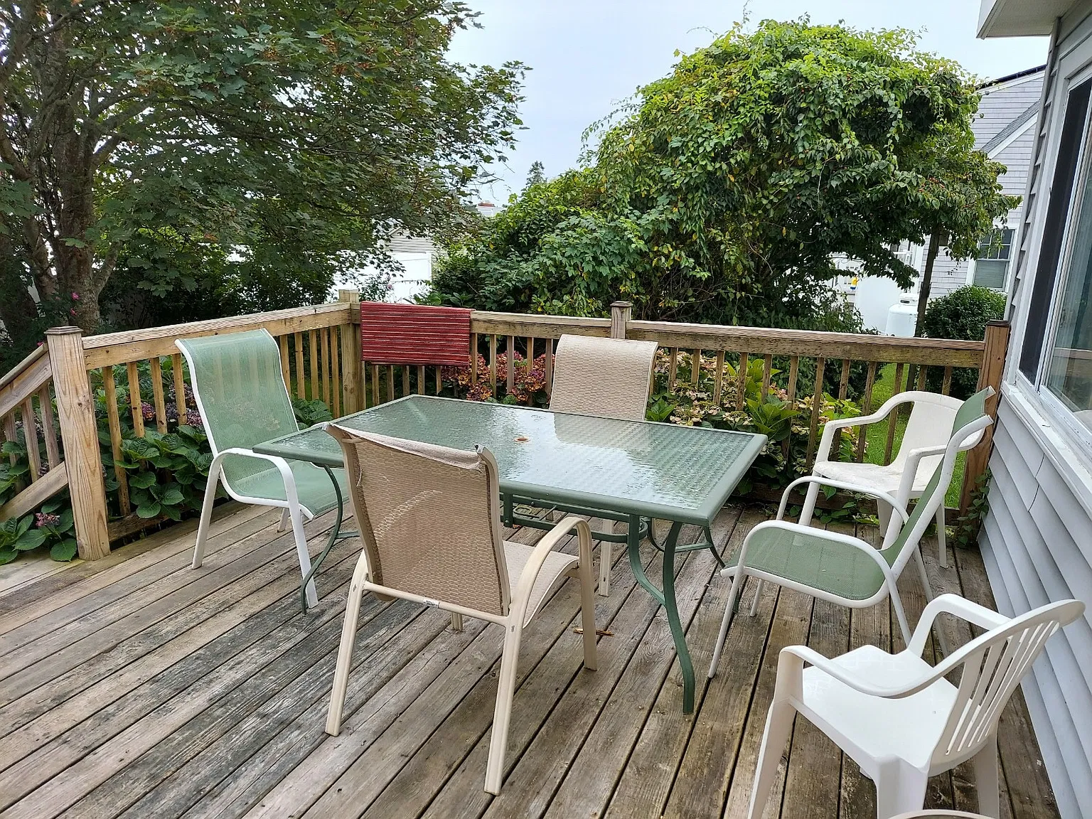 20 Spruce Ave — Photo 3