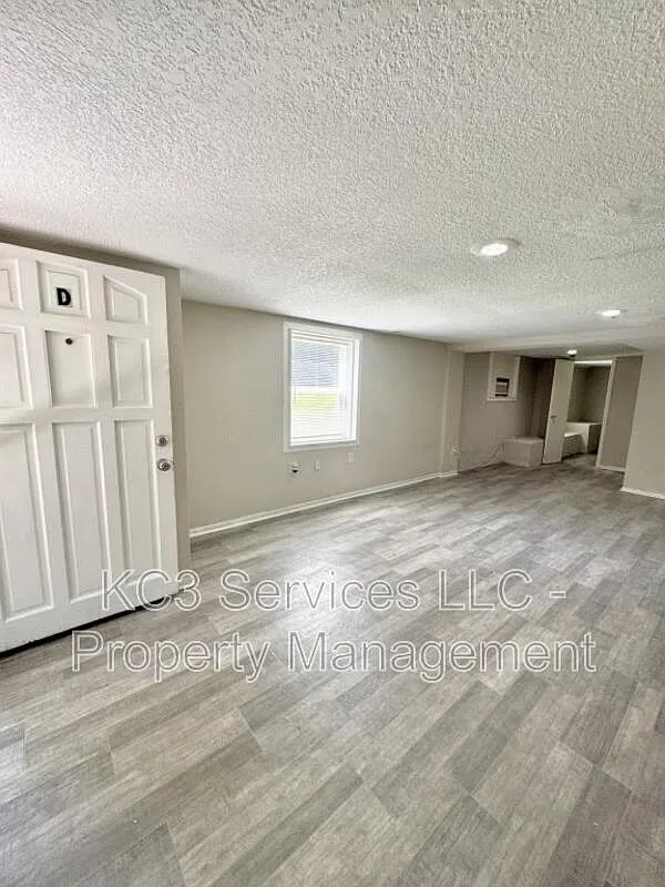 1 bed, 1.0 bath, 649 sqft, $825 — Photo 4