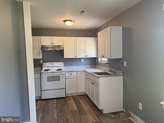 3rd image of 109 Georgia Rd