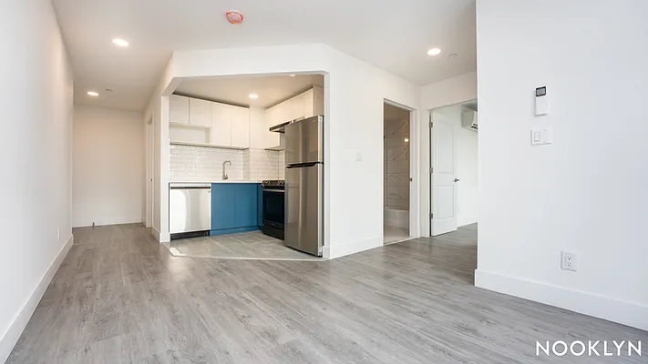 Rented by Nooklyn NYC LLC | media 54