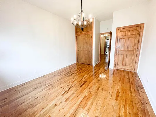 Rented by Ulas Real Estates Inc | media 8