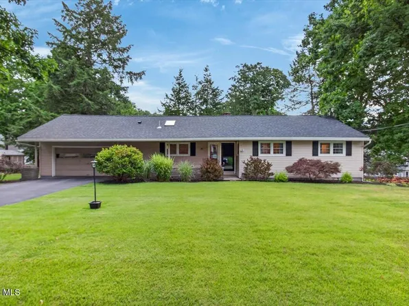25 Patricia Lane, Rexford, NY 12148