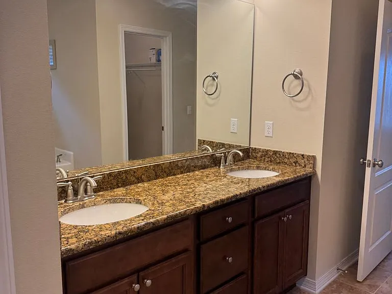 156 Creve Core Dr — Photo 16